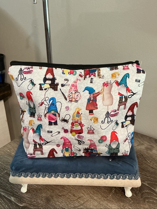 Handbags - Gnome Sewing Dressmaker Dress Form Print Cosmetic Bag NEW 7x7x2 Zip Top